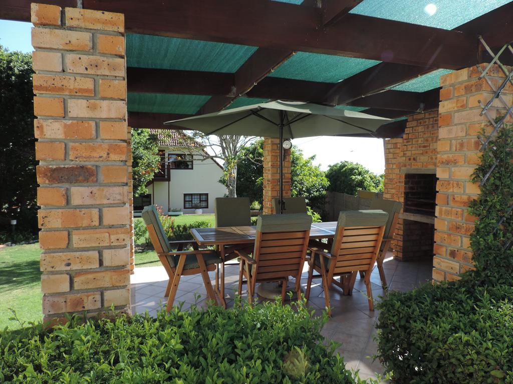 Milkwood Lodge Херманус Екстериор снимка
