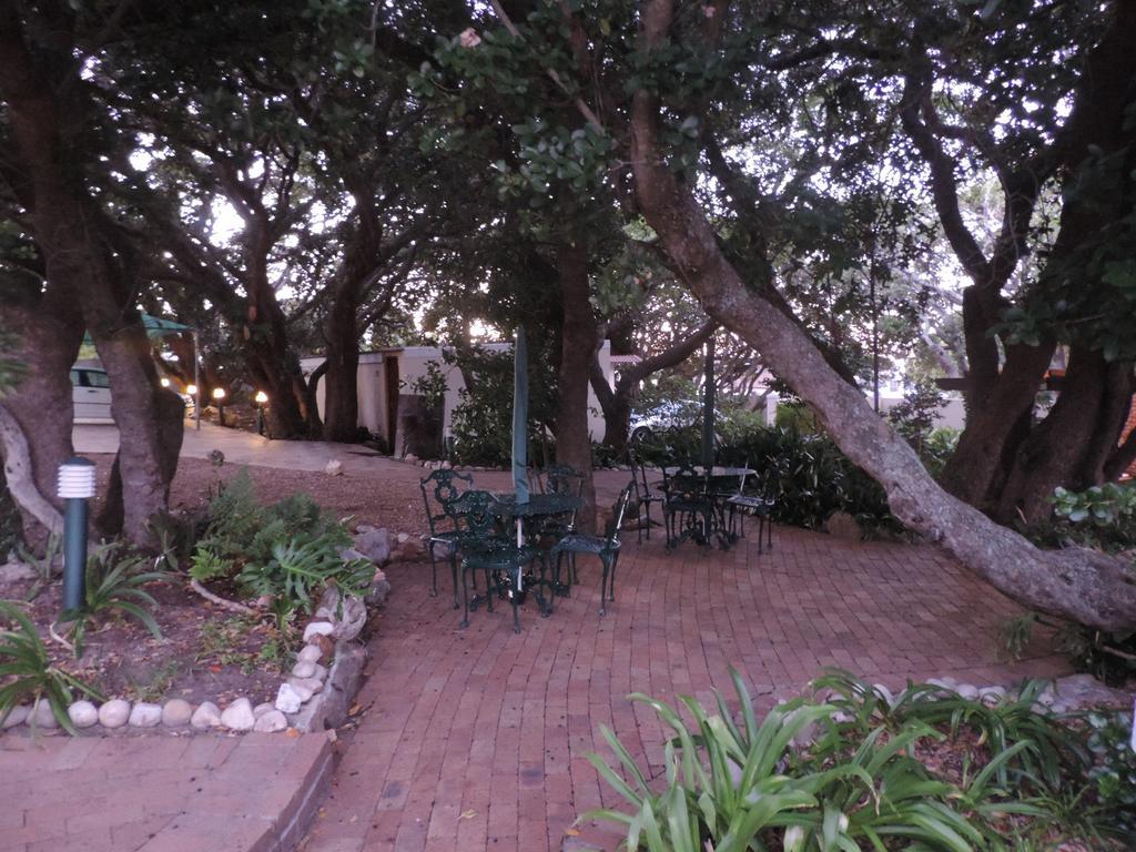 Milkwood Lodge Херманус Екстериор снимка